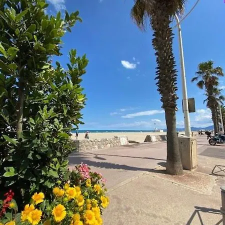 4reg1- T2 Situe Au Coeur De La Station Balneaire 아파트